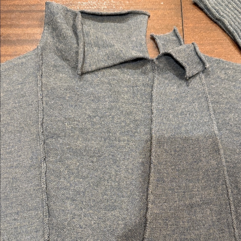 Xiaoyan Lin Art to Wear Asymmetrical Hem Cowl Neck Wool Sweater Sz L - Picture 3 of 6